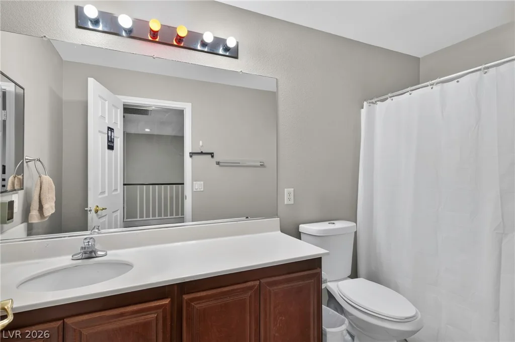 1035 Devon Lake, Las Vegas, NV 89110