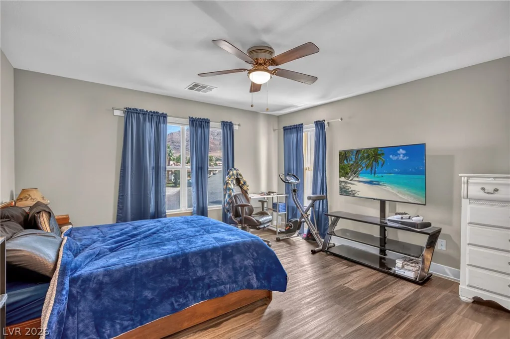 1035 Devon Lake, Las Vegas, NV 89110
