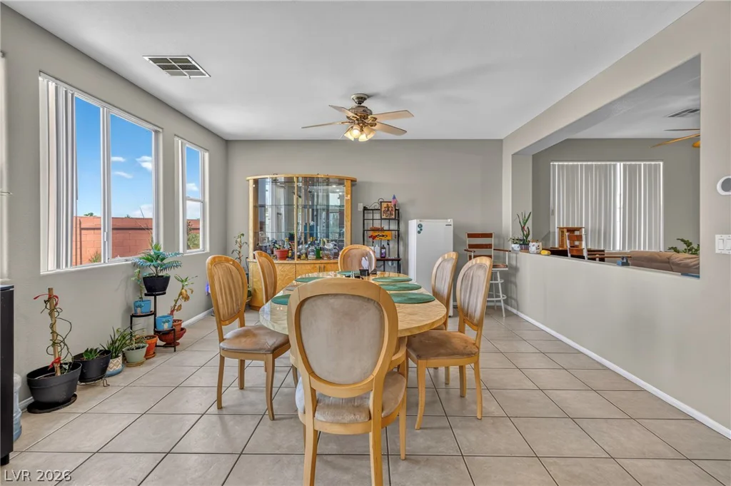 1035 Devon Lake, Las Vegas, NV 89110