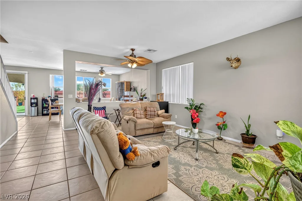 1035 Devon Lake, Las Vegas, NV 89110