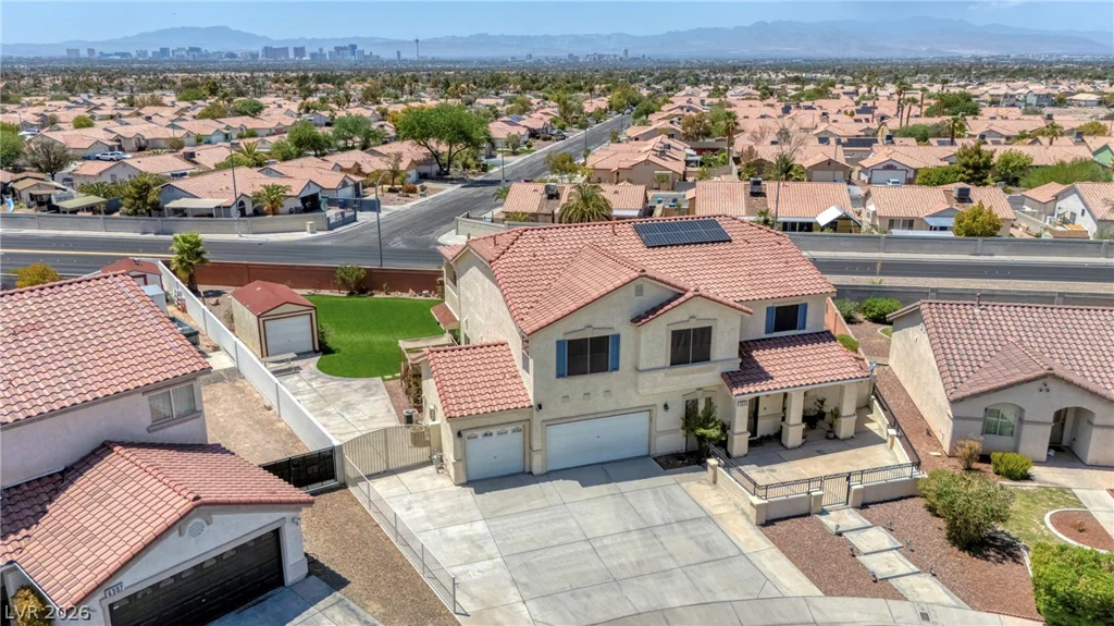 1035 Devon Lake, Las Vegas, NV 89110