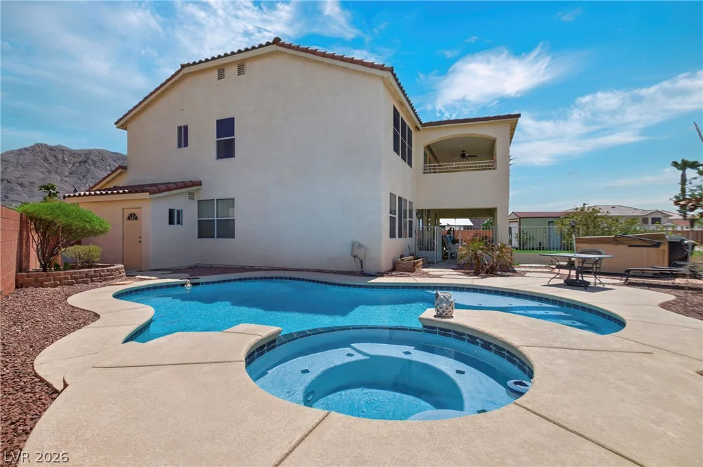 1035 Devon Lake, Las Vegas, NV 89110