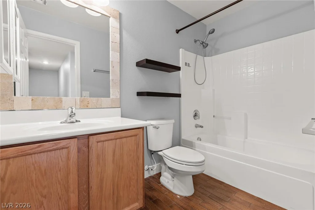 8116 Loma Del Ray, Las Vegas, NV 89131