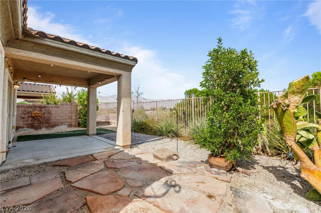 8116 Loma Del Ray, Las Vegas, NV 89131
