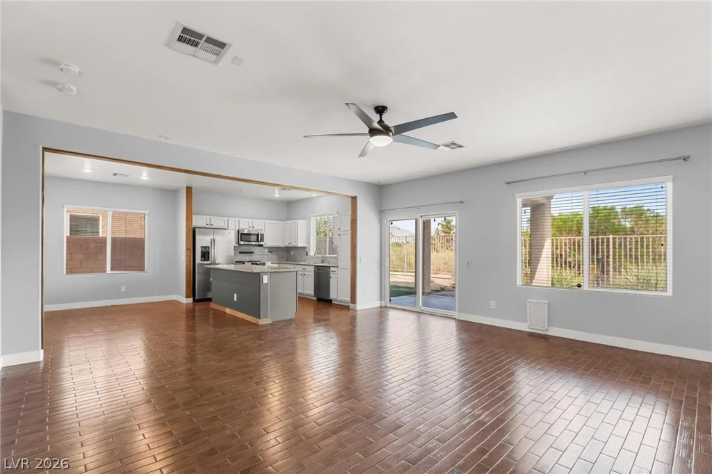 8116 Loma Del Ray, Las Vegas, NV 89131