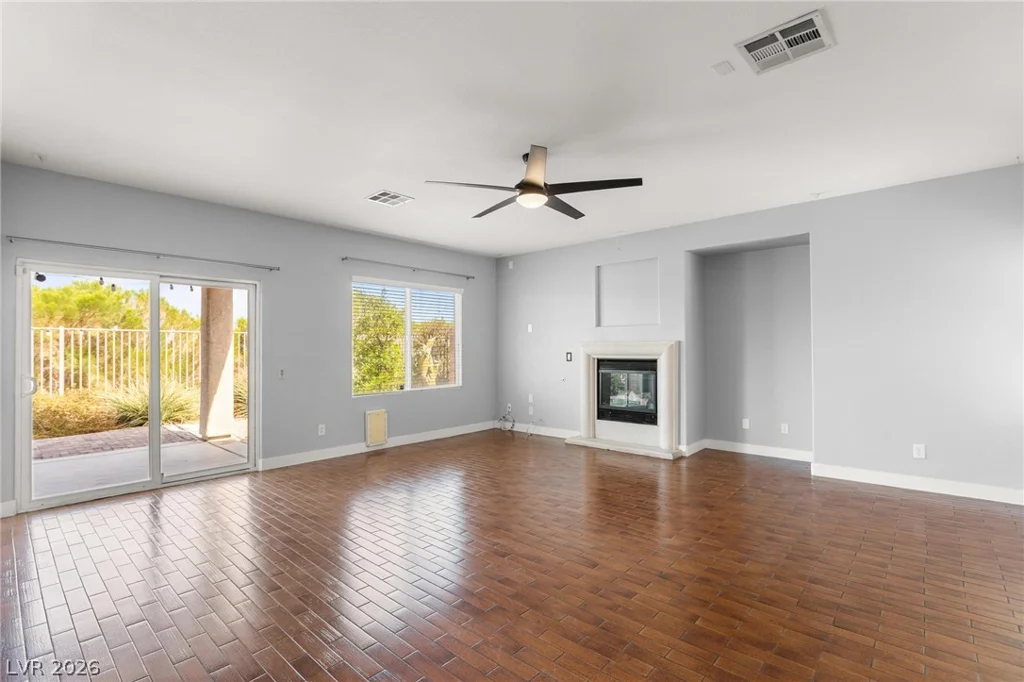 8116 Loma Del Ray, Las Vegas, NV 89131