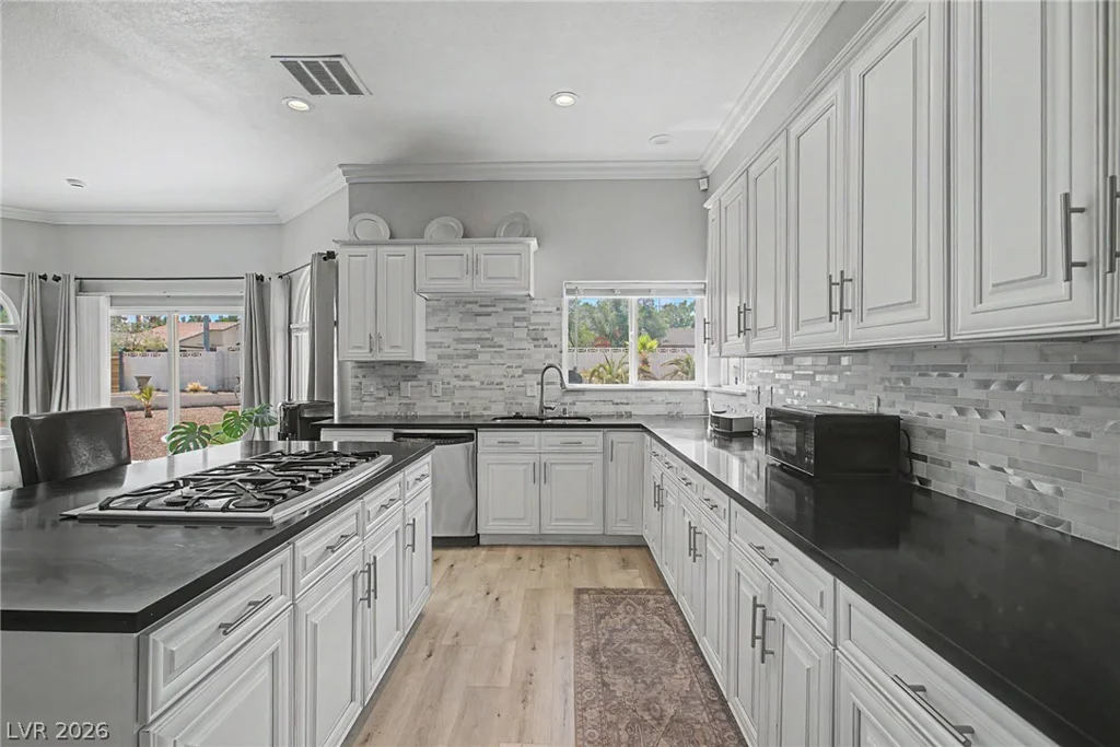 1931 Del Font, Las Vegas, NV 89117