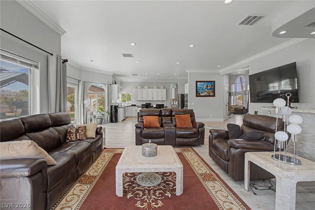 1931 Del Font, Las Vegas, NV 89117