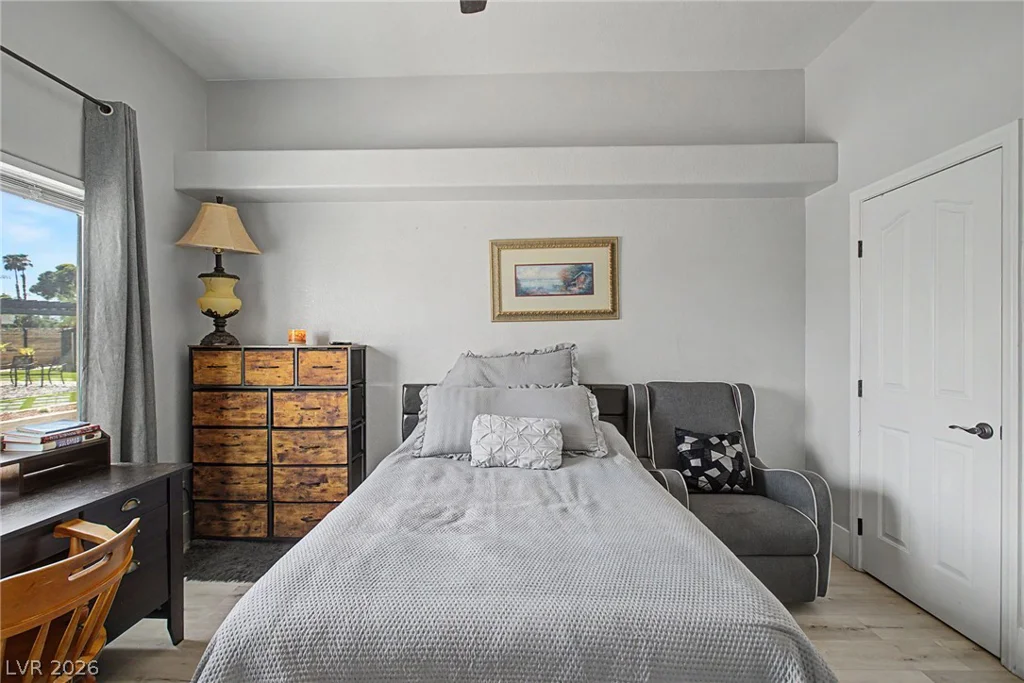 1931 Del Font, Las Vegas, NV 89117