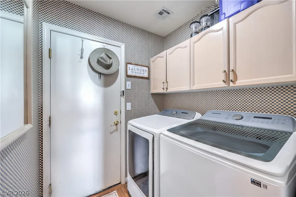 1828 Double Delight, North Las Vegas, NV 89032