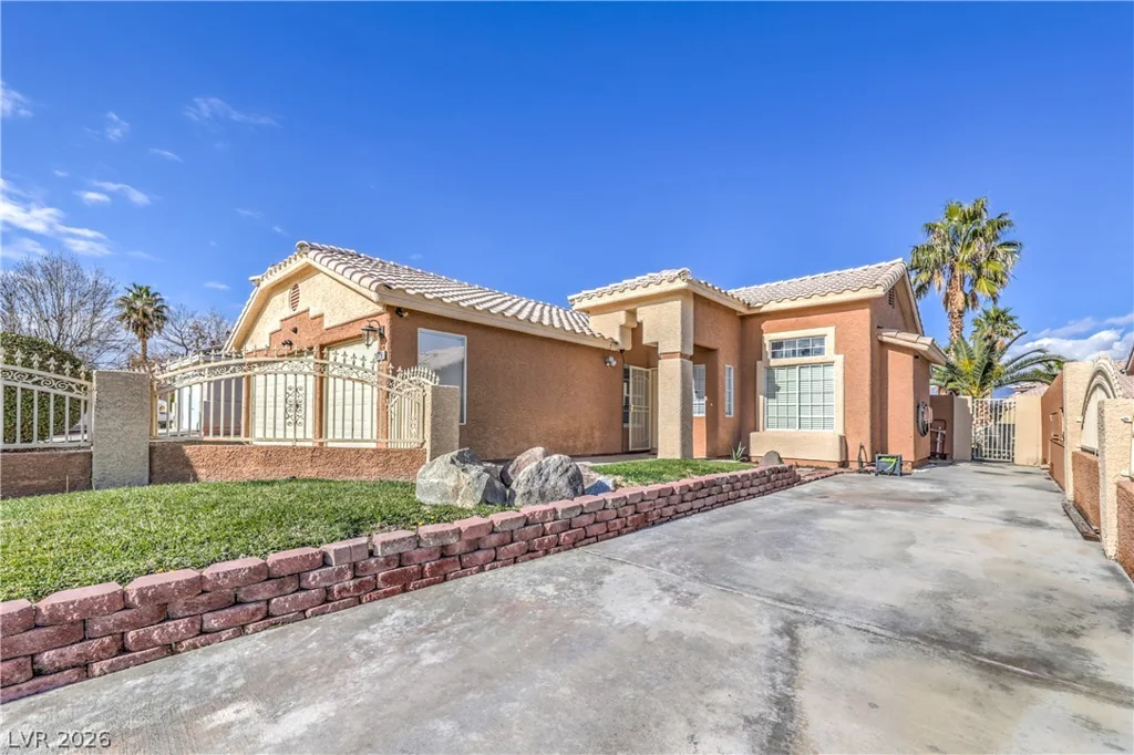 1828 Double Delight, North Las Vegas, NV 89032