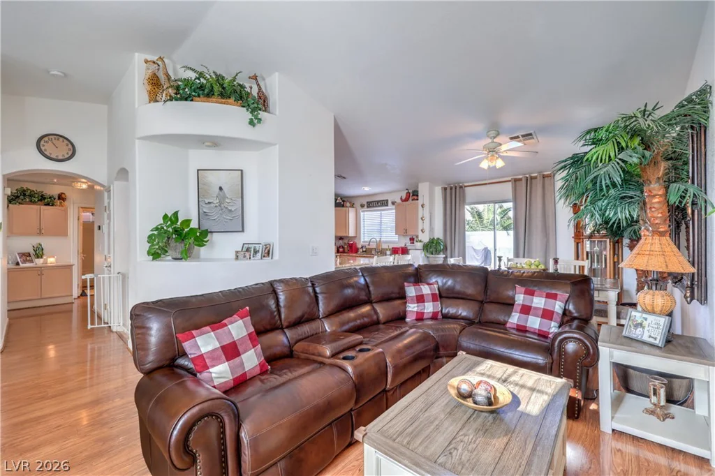 1828 Double Delight, North Las Vegas, NV 89032