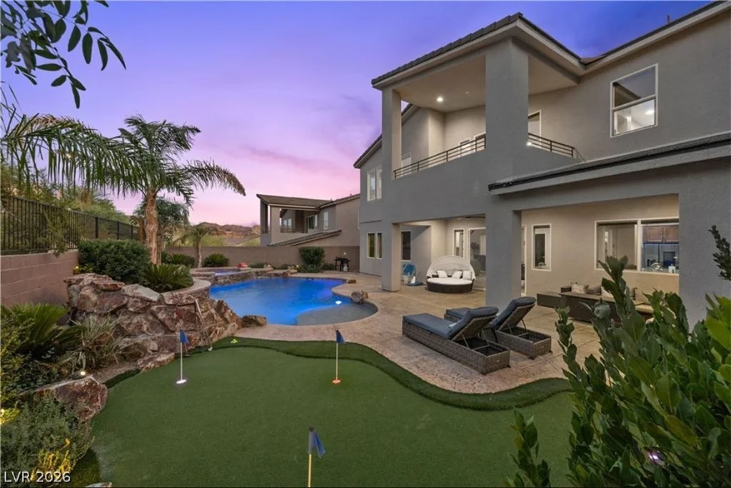 28 Vista Outlook, Henderson, NV 89011