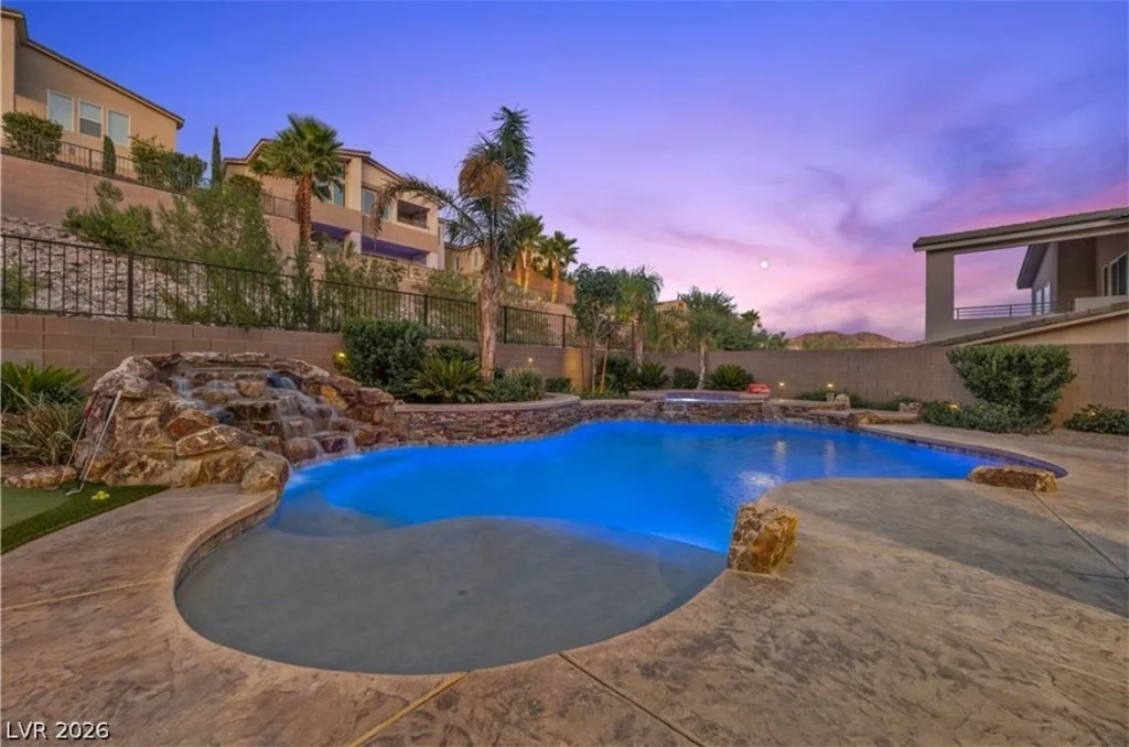 28 Vista Outlook, Henderson, NV 89011