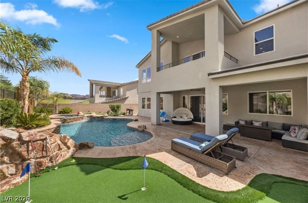 28 Vista Outlook, Henderson, NV 89011