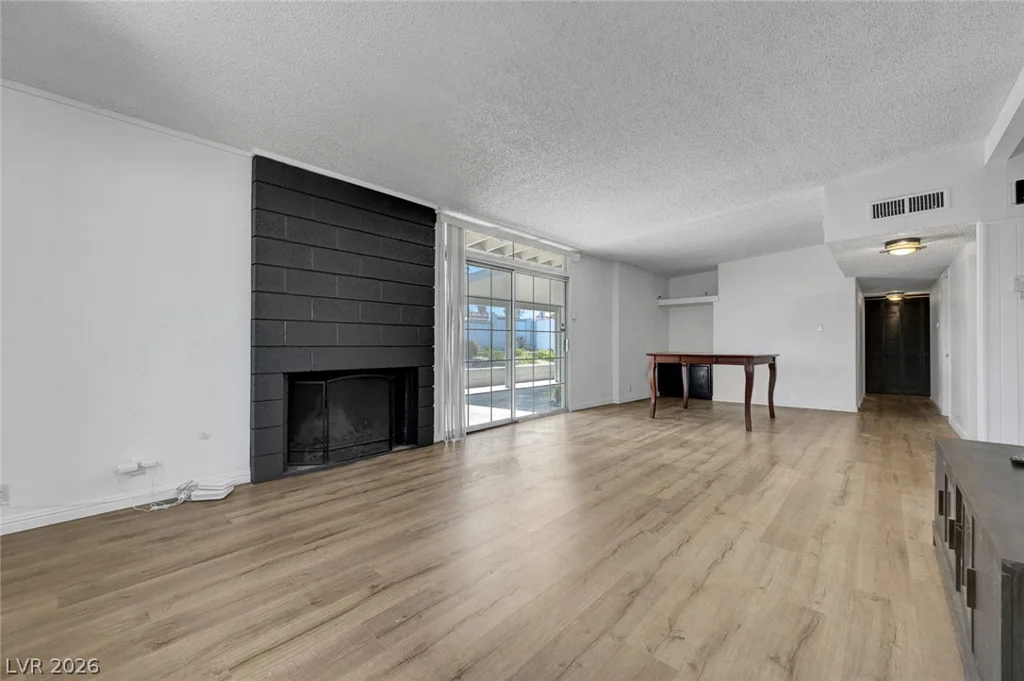 1516 SAN PEDRO, Las Vegas, NV 89104