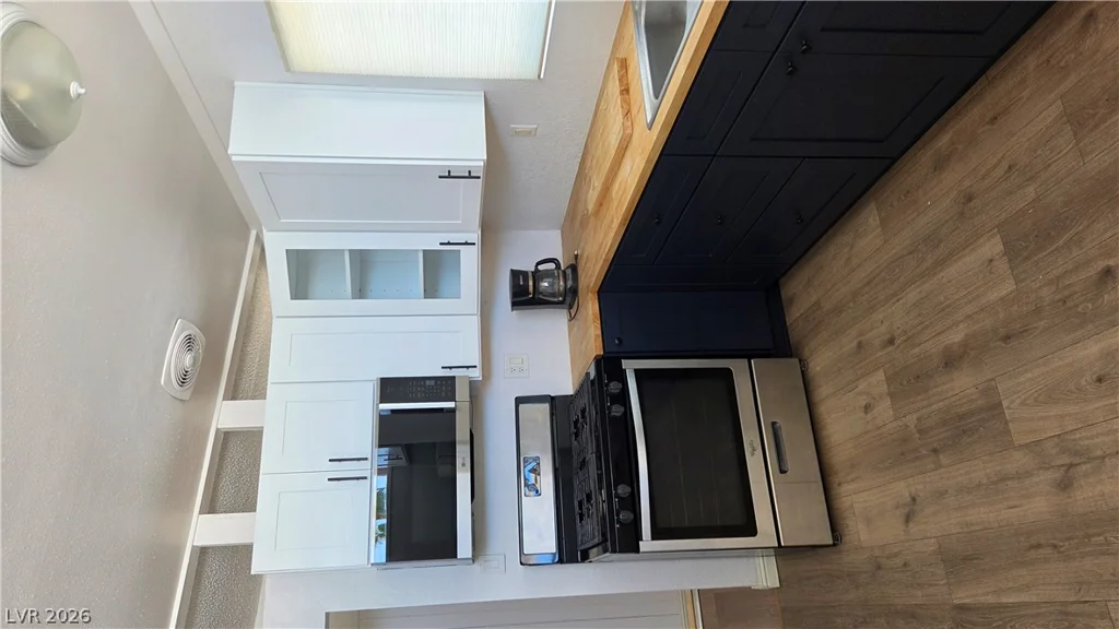 1516 SAN PEDRO, Las Vegas, NV 89104