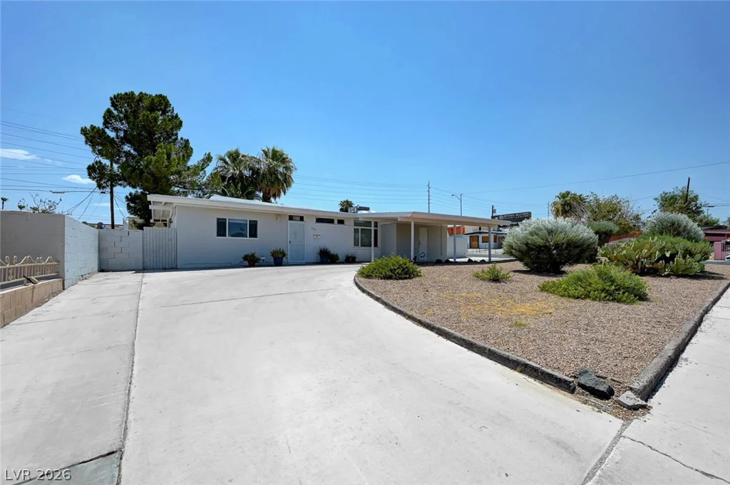 1516 SAN PEDRO, Las Vegas, NV 89104