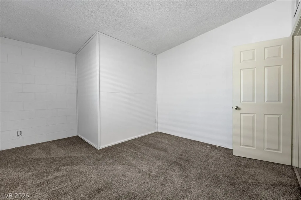 1516 SAN PEDRO, Las Vegas, NV 89104