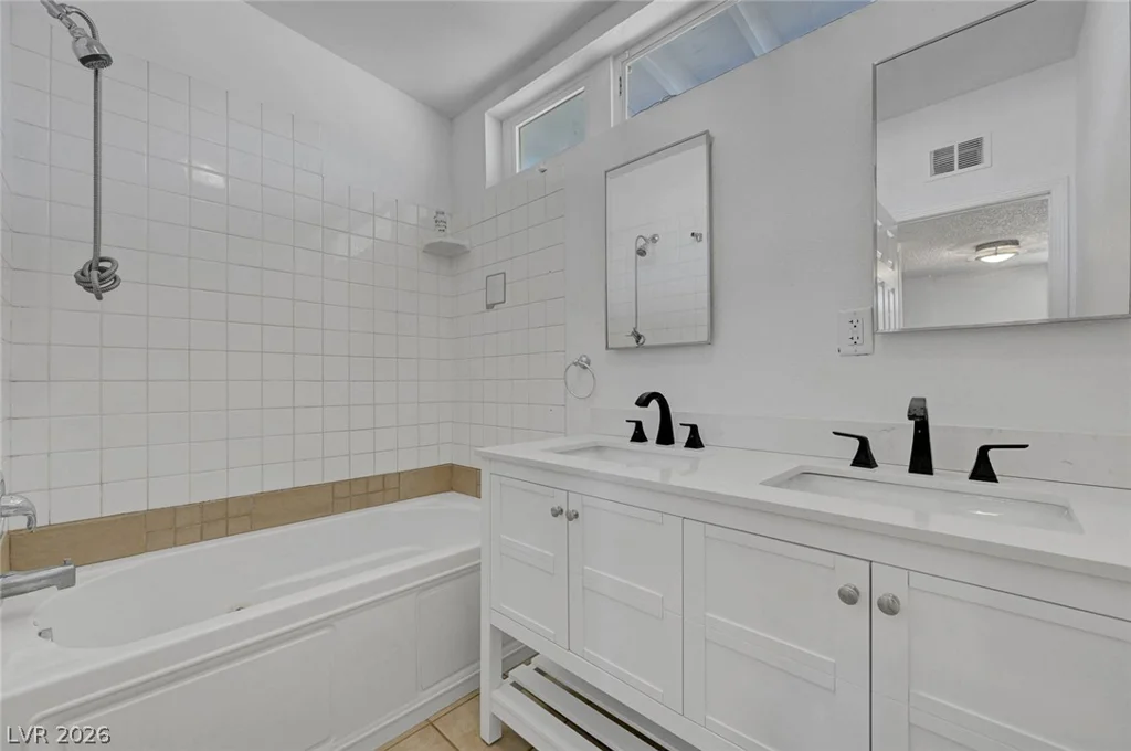 1516 SAN PEDRO, Las Vegas, NV 89104