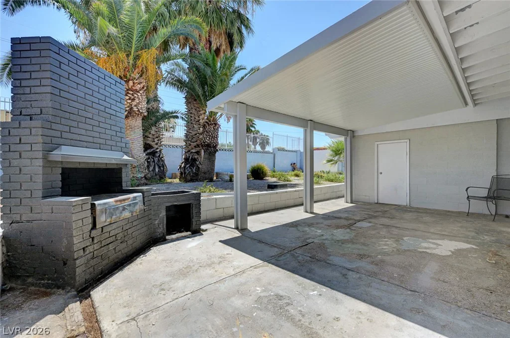 1516 SAN PEDRO, Las Vegas, NV 89104