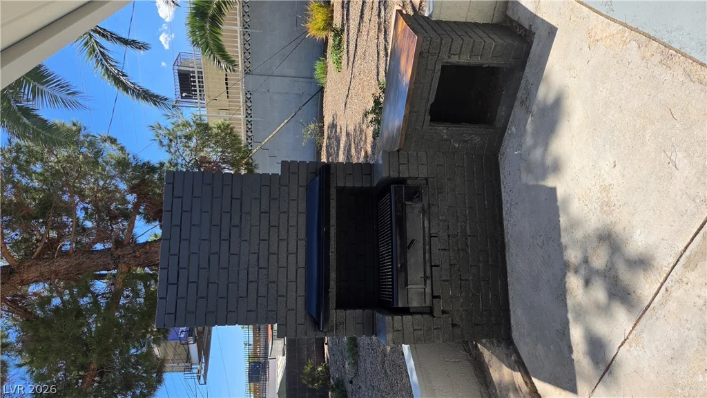 1516 SAN PEDRO, Las Vegas, NV 89104