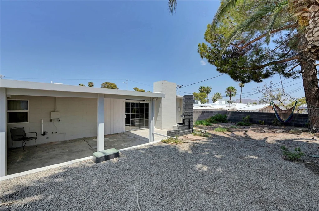 1516 SAN PEDRO, Las Vegas, NV 89104