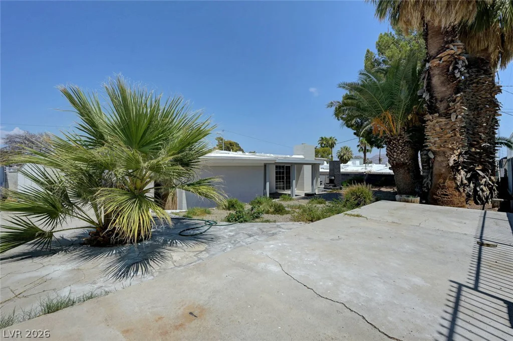 1516 SAN PEDRO, Las Vegas, NV 89104