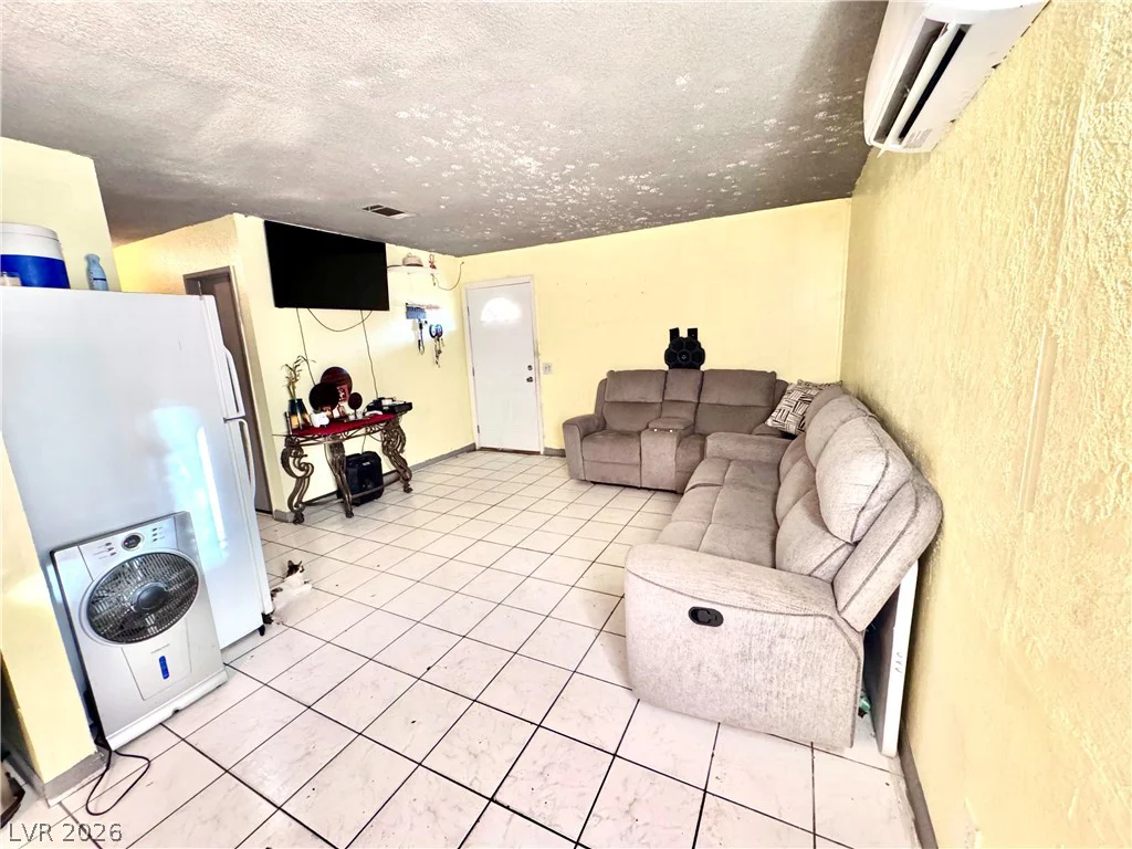 3175 Marsford, Las Vegas, NV 89102