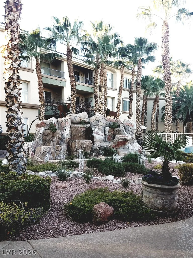 7107 Durango, Las Vegas, NV 89113