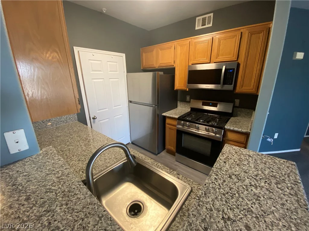 7107 Durango, Las Vegas, NV 89113