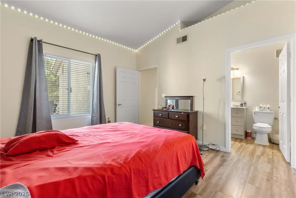 3924 Quiet Pine, Las Vegas, NV 89108