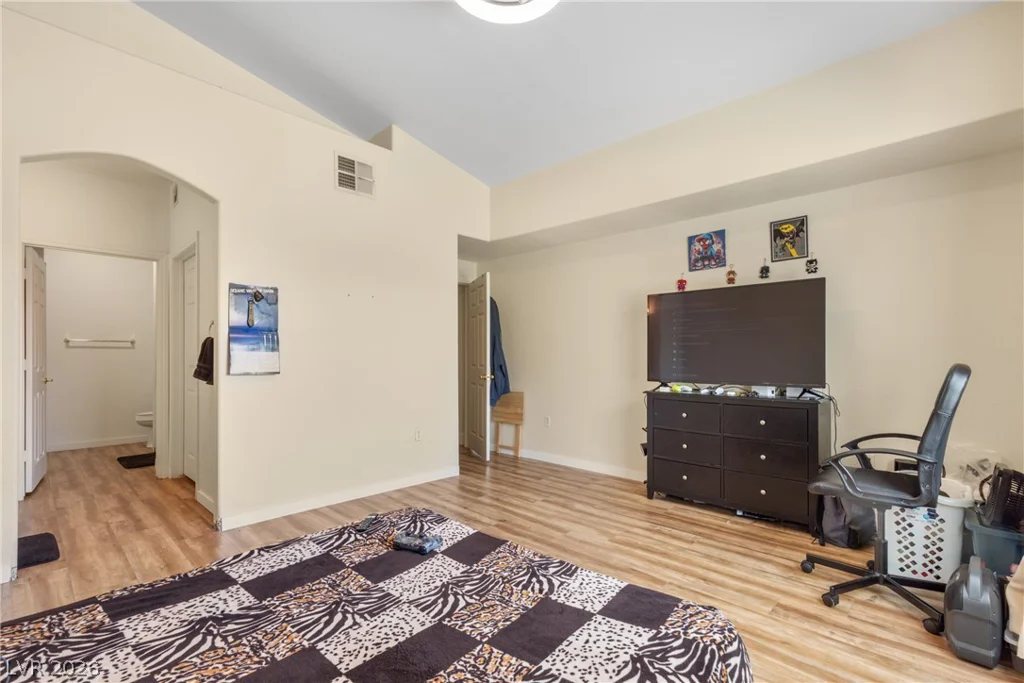 3924 Quiet Pine, Las Vegas, NV 89108