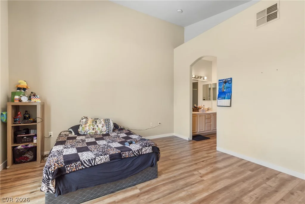 3924 Quiet Pine, Las Vegas, NV 89108