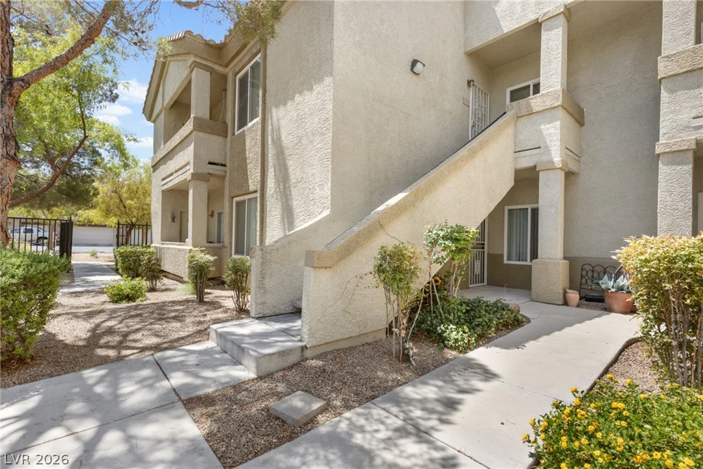 3924 Quiet Pine, Las Vegas, NV 89108