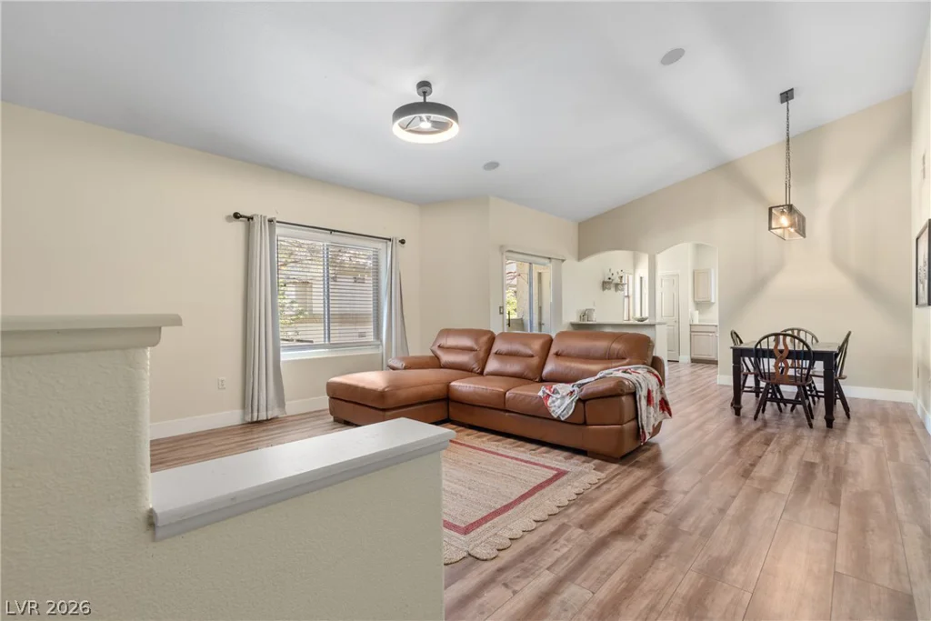 3924 Quiet Pine, Las Vegas, NV 89108