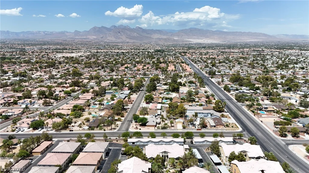 3924 Quiet Pine, Las Vegas, NV 89108