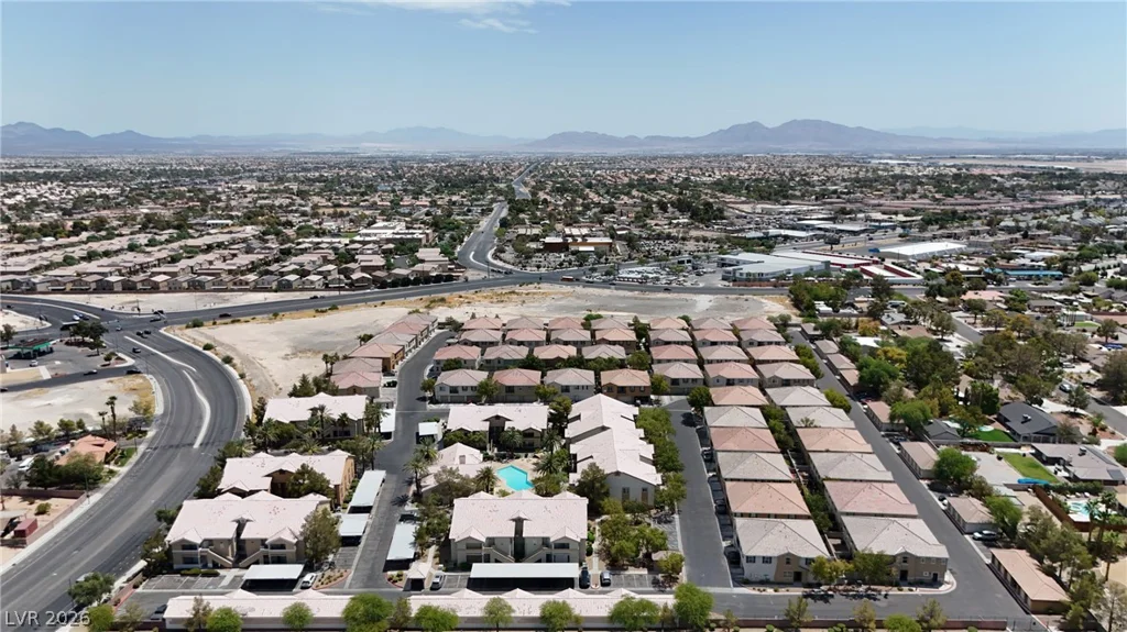 3924 Quiet Pine, Las Vegas, NV 89108