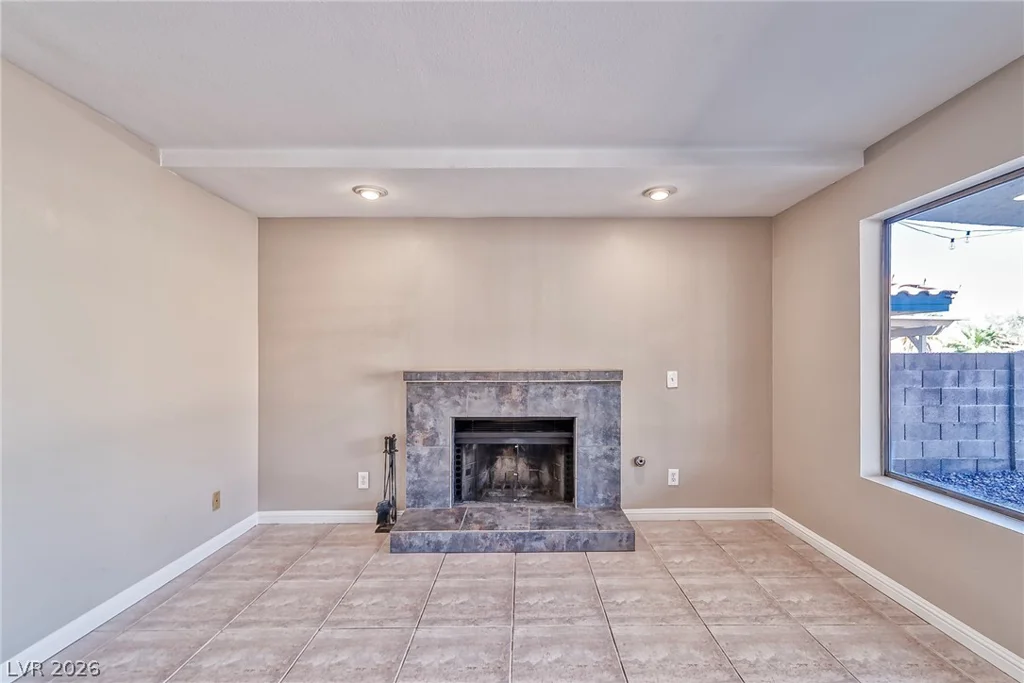 217 MOOSE, Las Vegas, NV 89145
