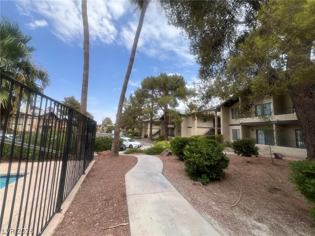 1461 Tamareno, Las Vegas, NV 89119