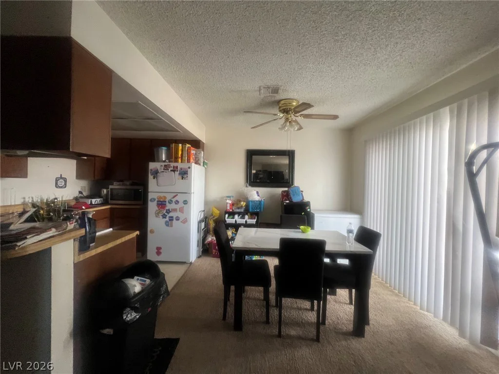 1461 Tamareno, Las Vegas, NV 89119