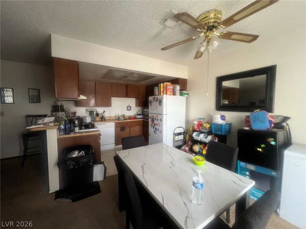 1461 Tamareno, Las Vegas, NV 89119