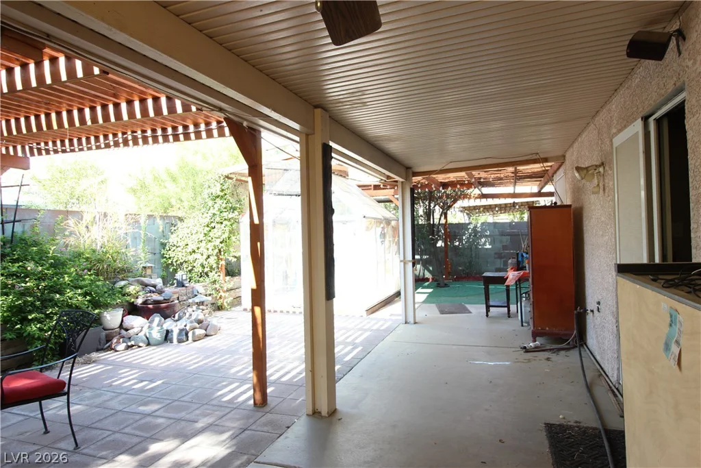 7721 Beach Falls, Las Vegas, NV 89149