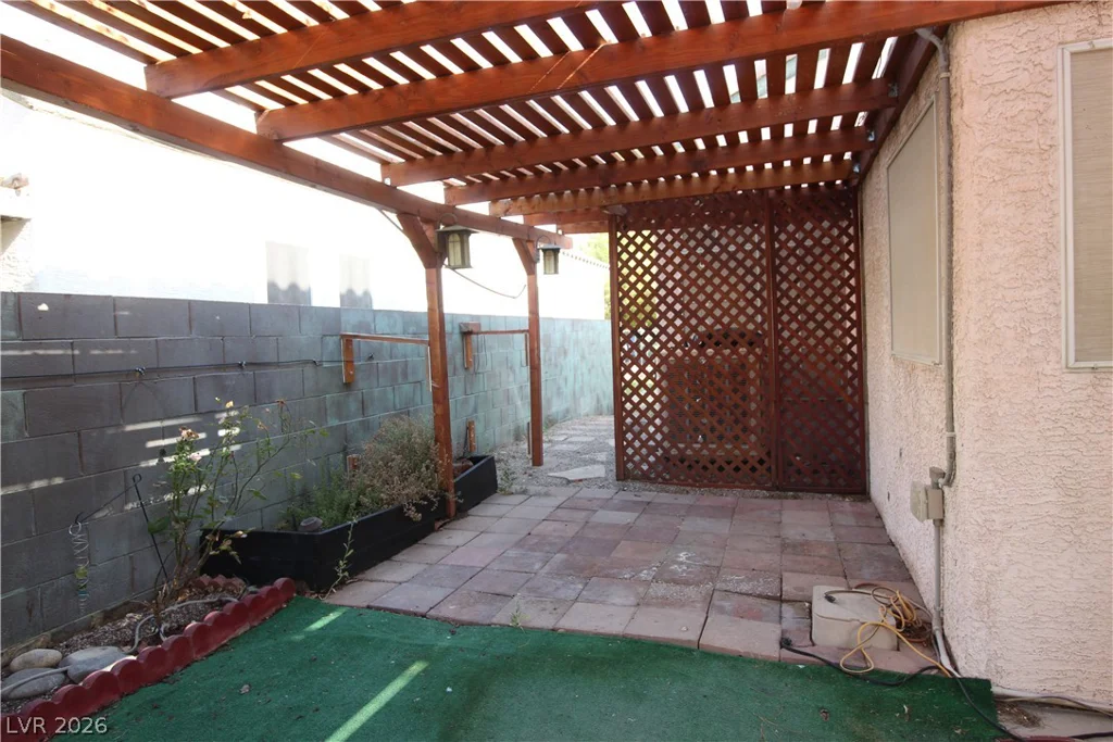 7721 Beach Falls, Las Vegas, NV 89149