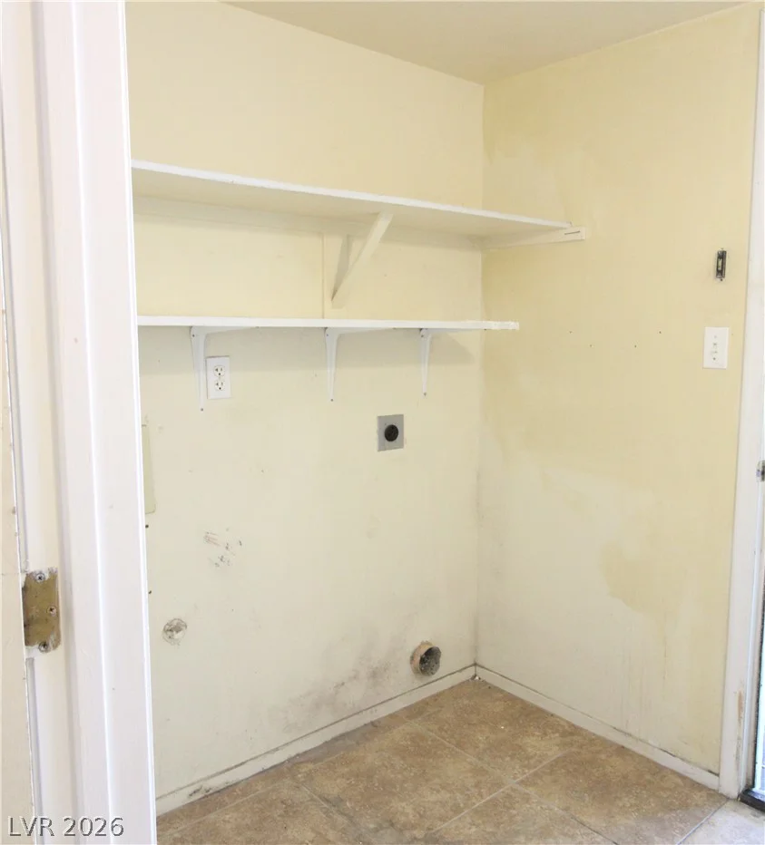 7721 Beach Falls, Las Vegas, NV 89149