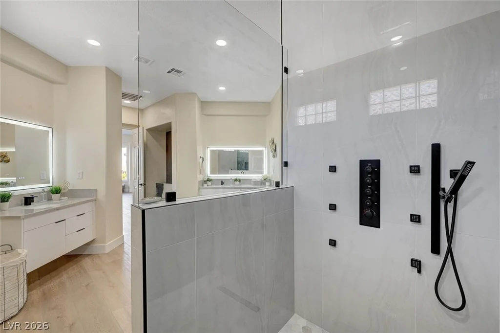 4574 Fiore Bella, Las Vegas, NV 89135
