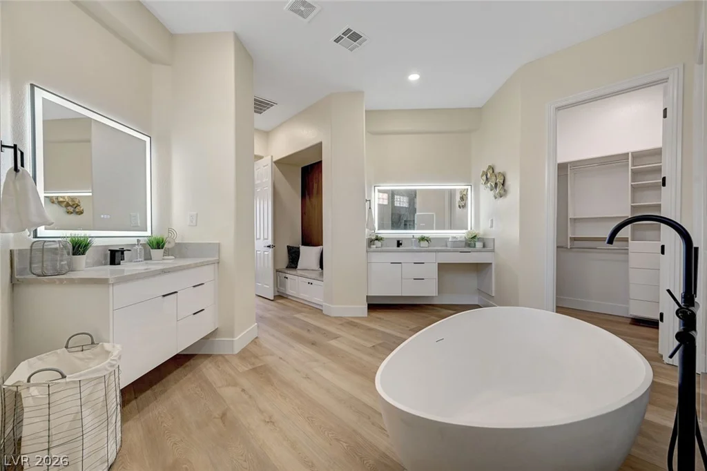 4574 Fiore Bella, Las Vegas, NV 89135