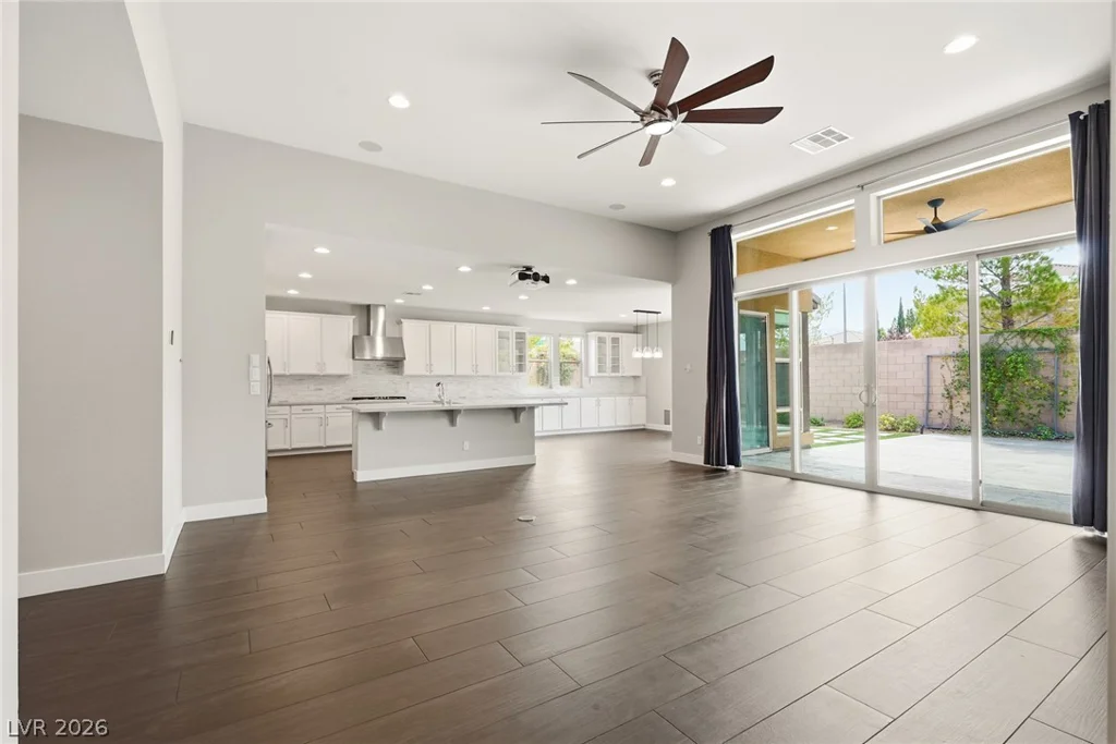 8445 Great Outdoors, Las Vegas, NV 89166