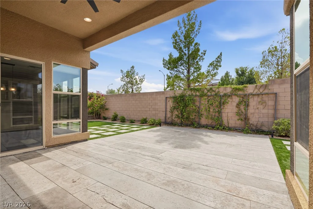 8445 Great Outdoors, Las Vegas, NV 89166