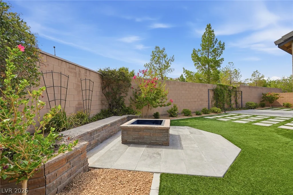 8445 Great Outdoors, Las Vegas, NV 89166